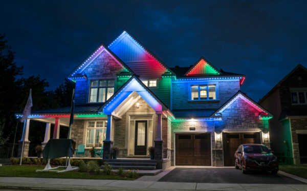 picture of house with custom permanent outdoor lighting